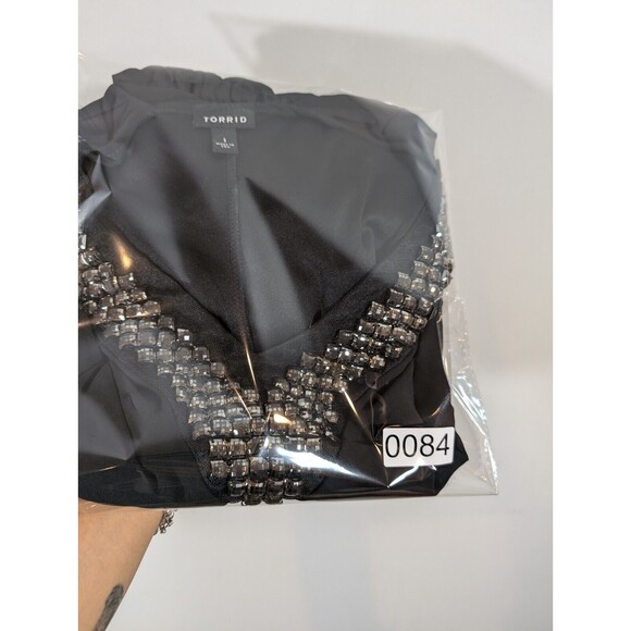 Torrid Top Women Plus 1X Black Embellished V-Neck Banded Chiffon Batwing Sleeves - Picture 9 of 9